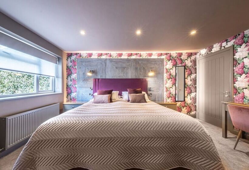 여관 The Cricketers