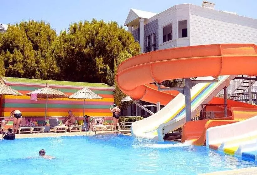 Hotelli Club Sea Time