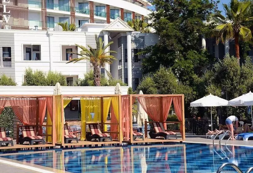 Hotelli Club Sea Time