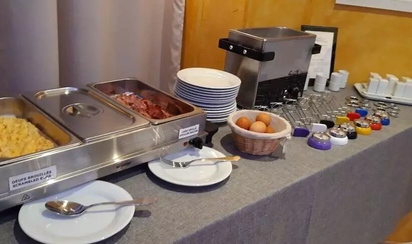 Hotelli Les Sables D Ocre & Spa