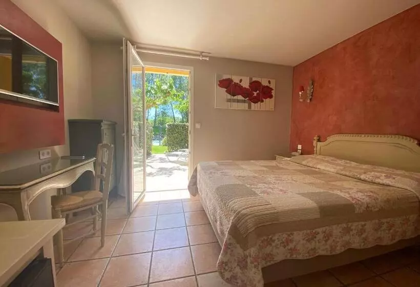 Hotelli Les Sables D Ocre & Spa