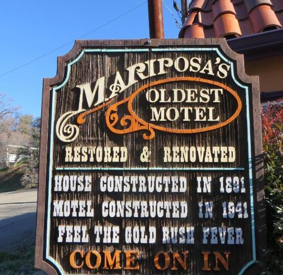 ホテル River Rock Inn