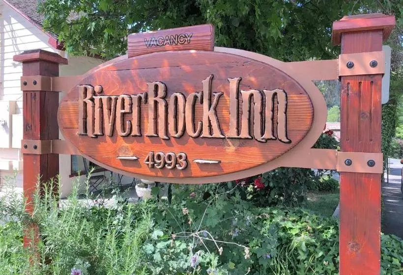 Hotelli River Rock Inn