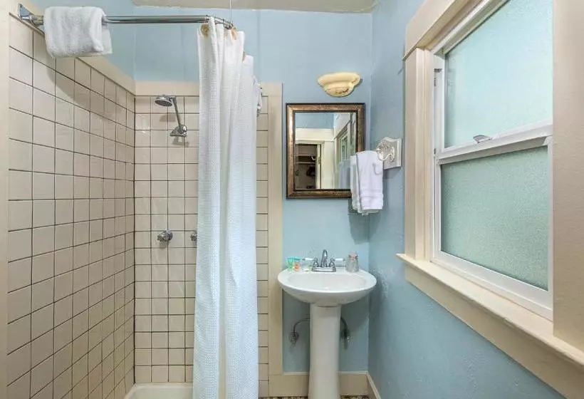 Hotelli River Rock Inn