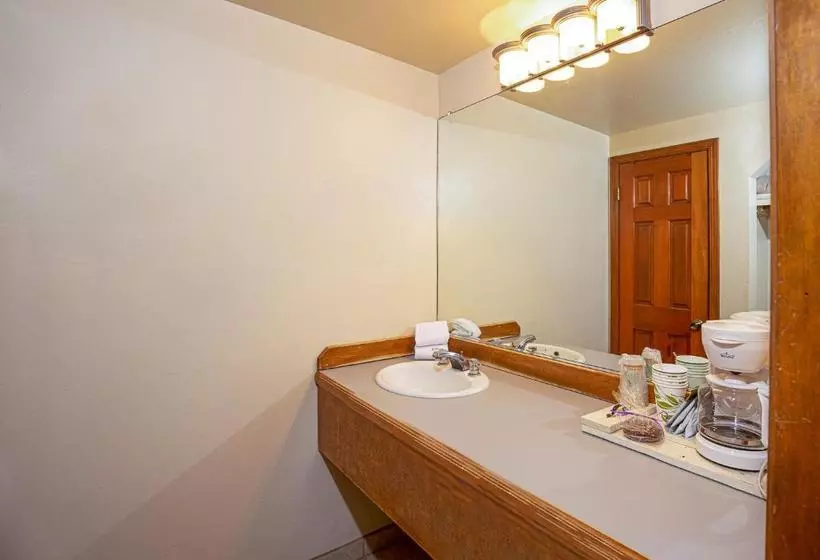 Hotelli River Rock Inn