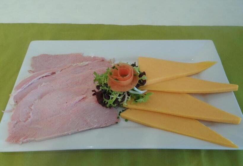 Midtown Farm Bed & Breakfast