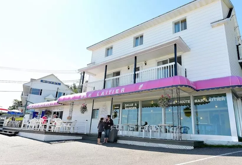 Motelli Auberge Sur Mer De Charlevoix
