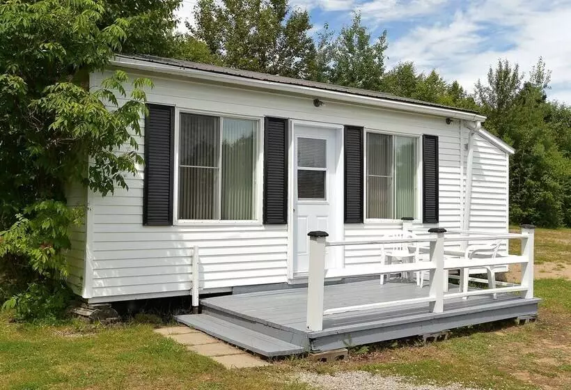 Motelli Auberge Sur Mer De Charlevoix