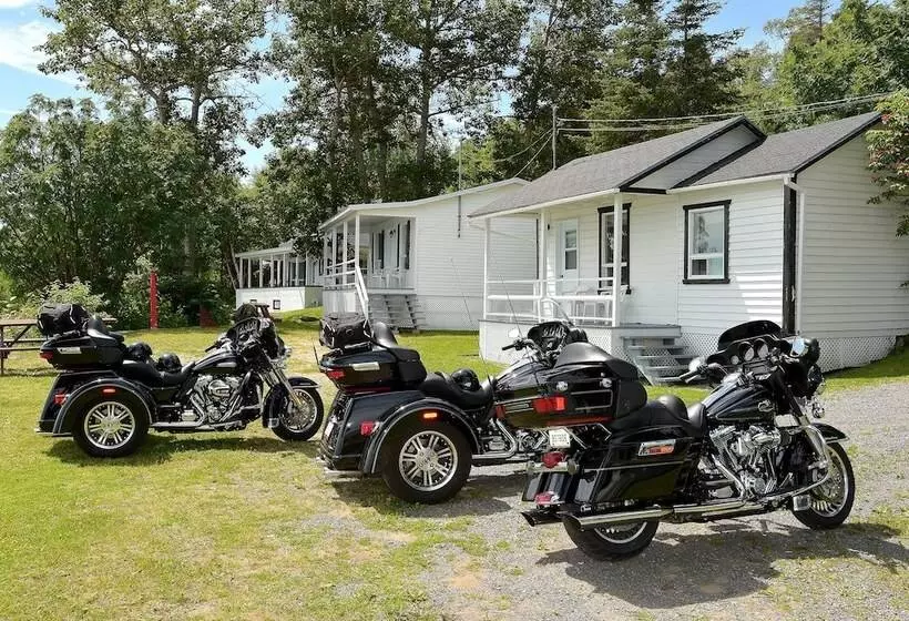 Motelli Auberge Sur Mer De Charlevoix