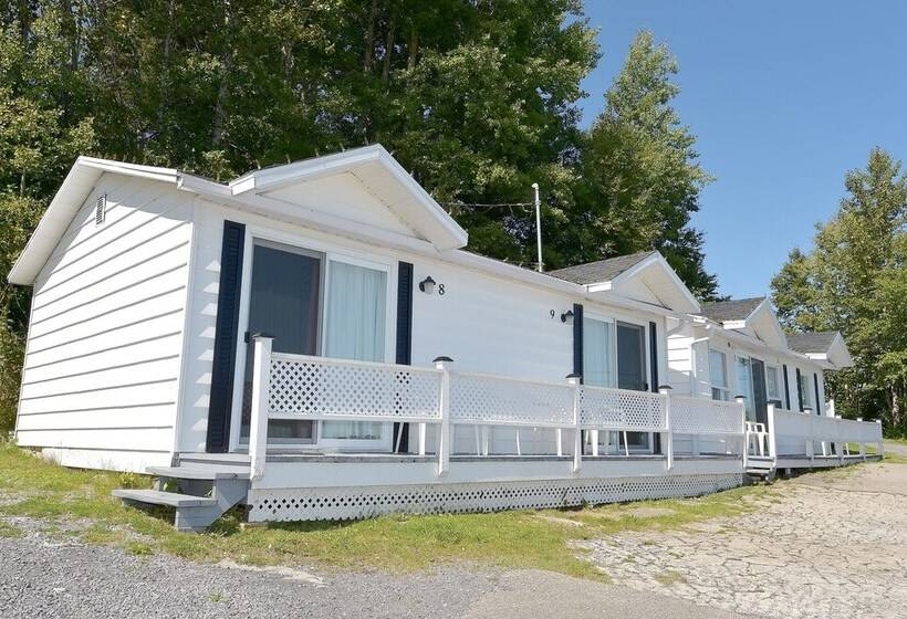 فندق على الطريق Auberge Sur Mer De Charlevoix