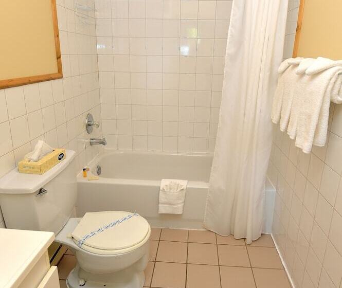 فندق على الطريق Auberge Sur Mer De Charlevoix