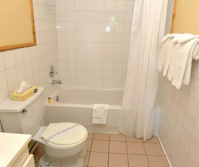 Motelli Auberge Sur Mer De Charlevoix