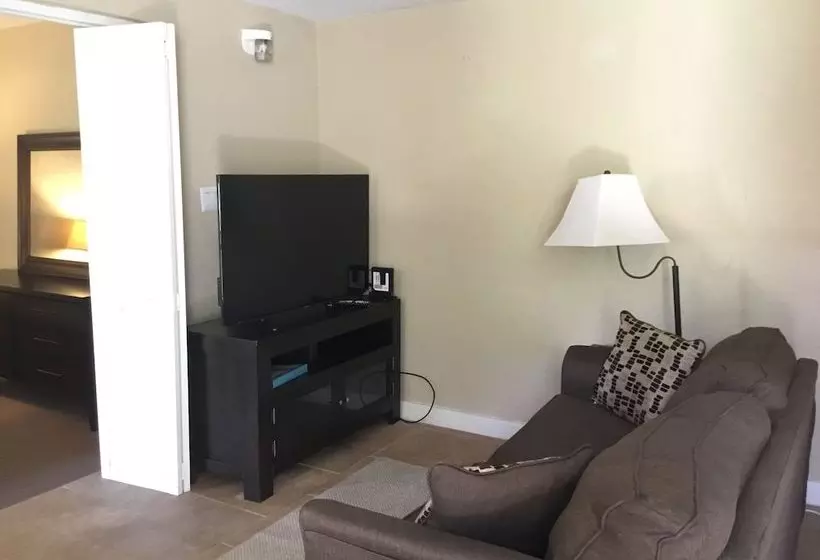 پانسیون Skyline Vista Villa