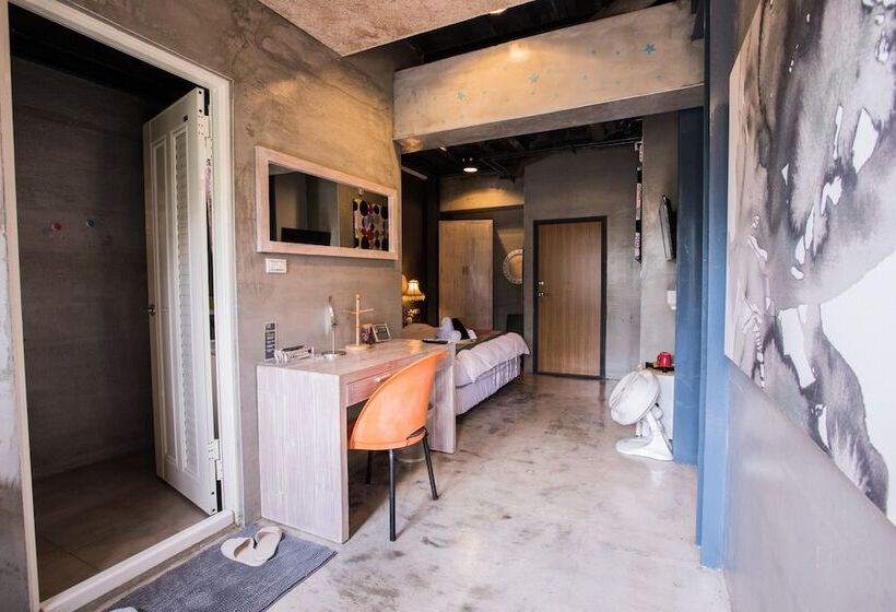 پانسیون Zozola