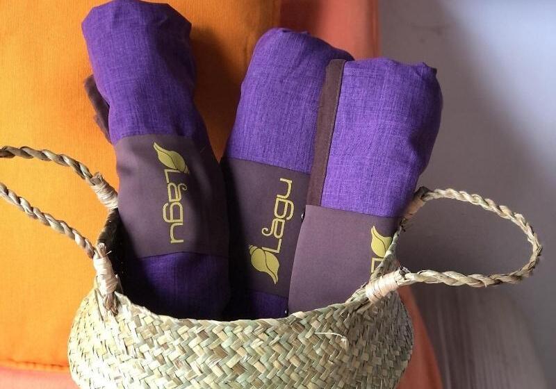 پانسیون Zozola