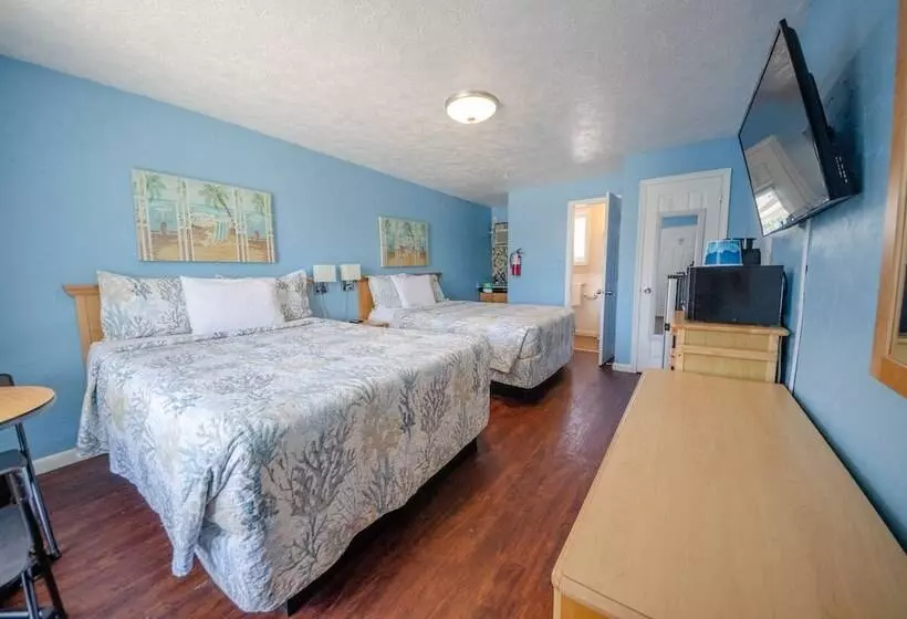 Surfcomber Motel