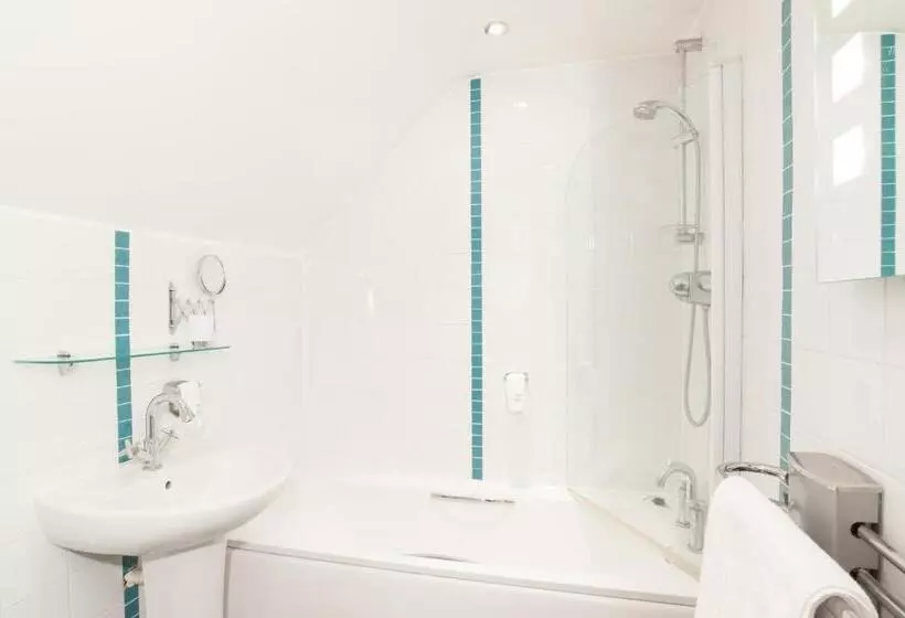 Unicorn, Gunthorpe By Marston S Inns