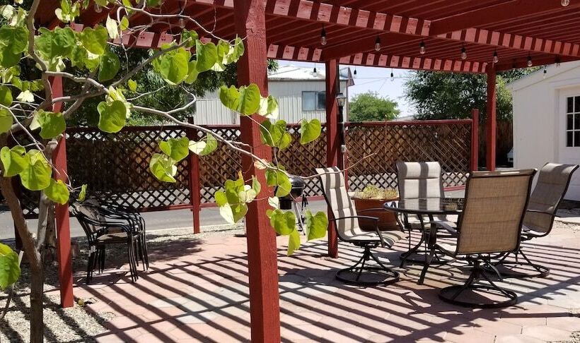 1 Or 3 Bedroom Apartment With Full Kitchen