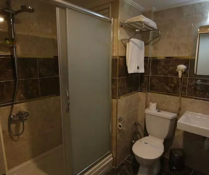 Aykut Palace Otel