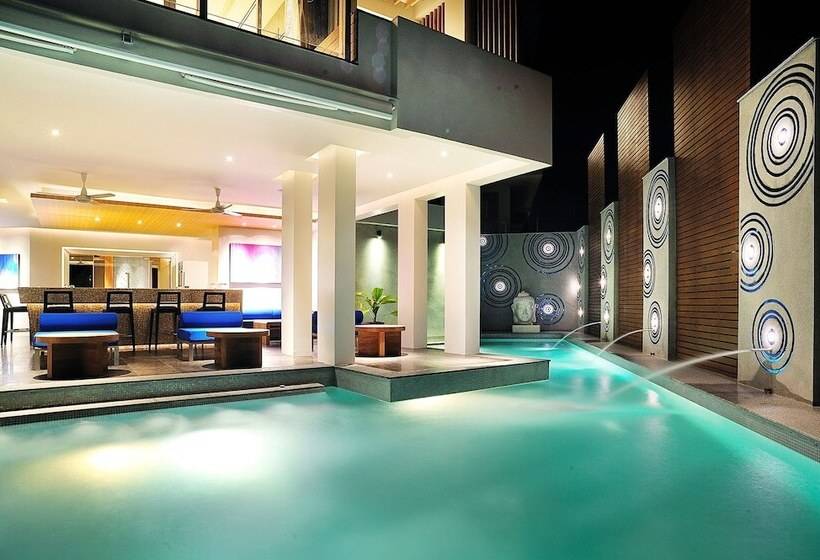 Beachfront Phuket Seaview Suites