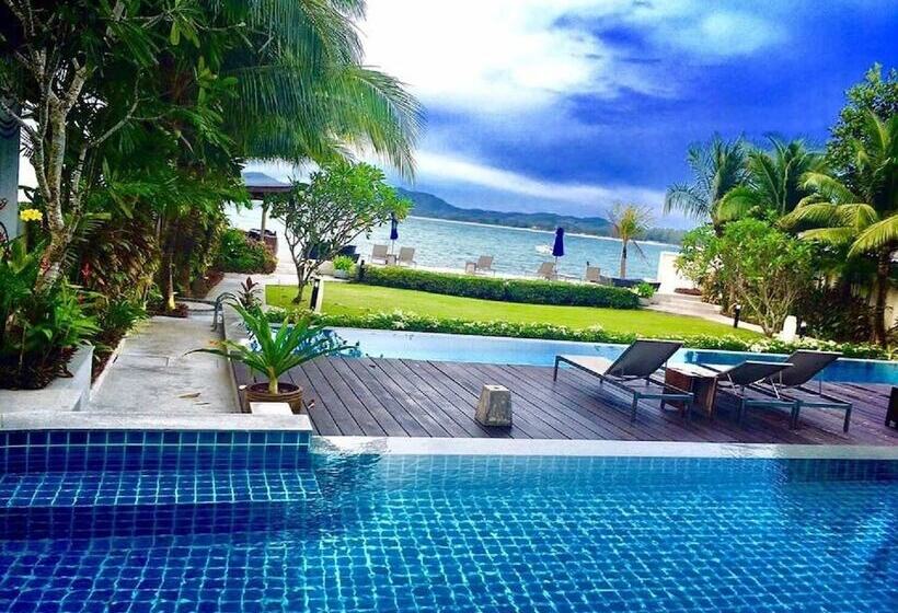 Beachfront Phuket Seaview Suites