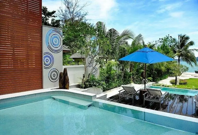 Beachfront Phuket Seaview Suites