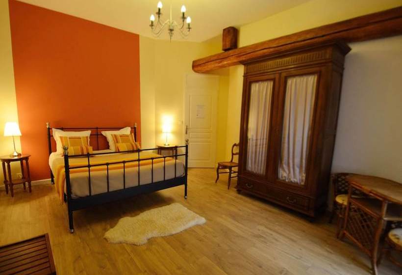 ベッドアンドブレックファースト Le Jardin Des Pierres Dorées