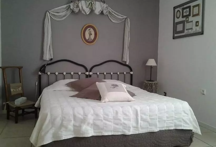 Aamiaismajoitus (B&B) Les Rouvières