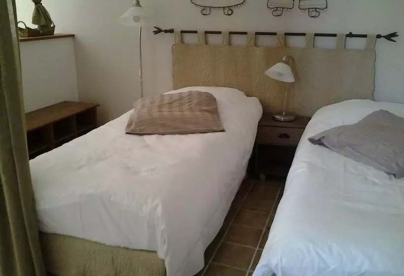 Aamiaismajoitus (B&B) Les Rouvières