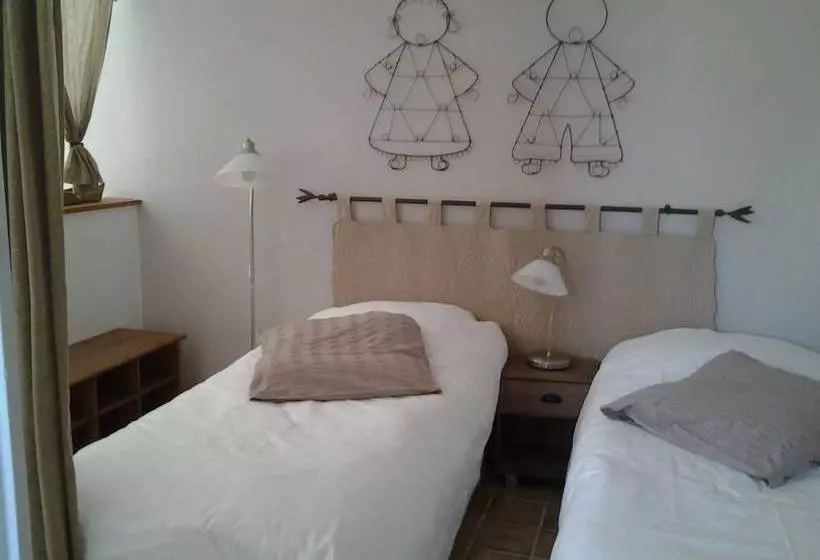 Aamiaismajoitus (B&B) Les Rouvières