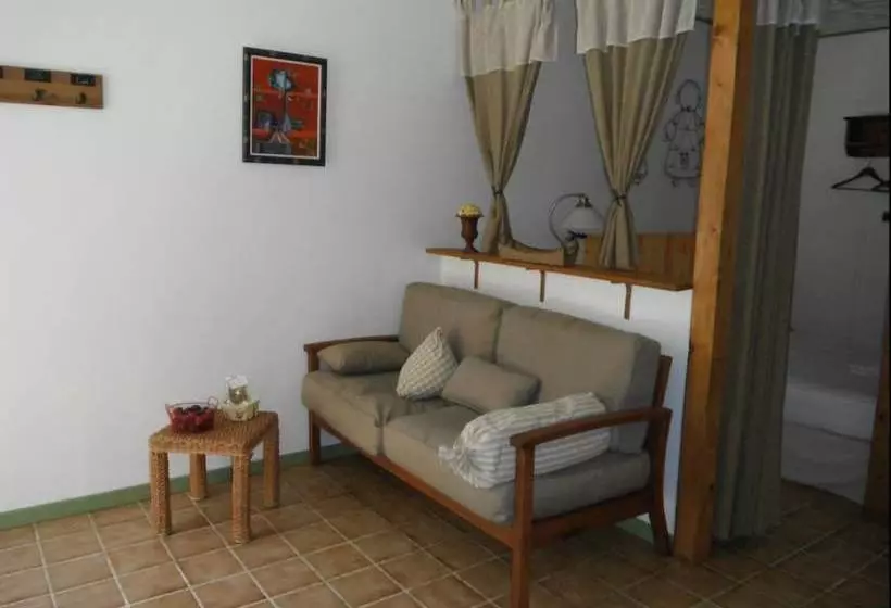 Aamiaismajoitus (B&B) Les Rouvières