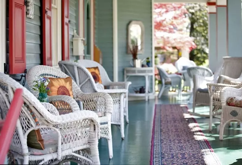 Bed & Breakfast Main Street Manor