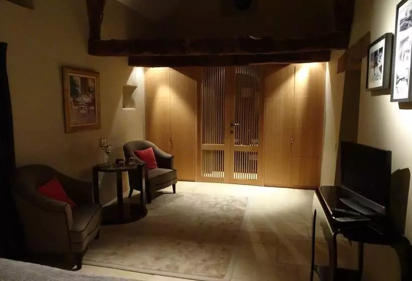 ベッドアンドブレックファースト Le Mas De Laché