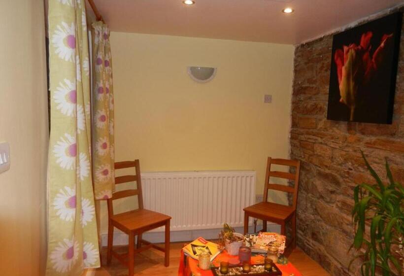 مبيت وإفطار West Nattrass Guesthouse