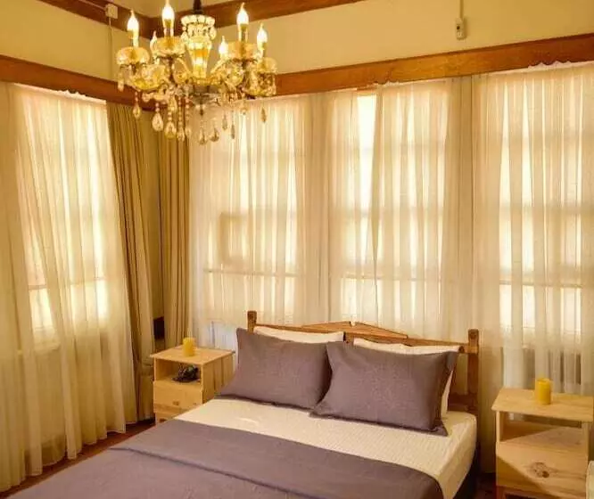 Cifte Konak Butik Otel