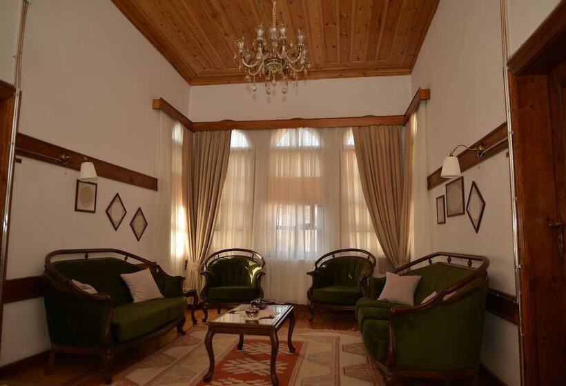 Cifte Konak Butik Otel