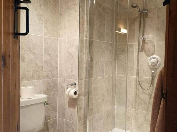 Holly House Bed & Breakfast