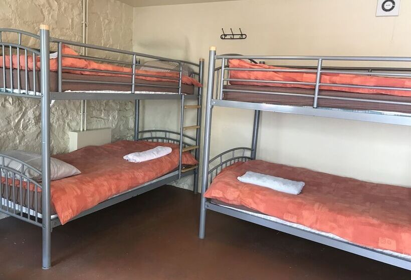 مسافرخانه The Drewe Arms