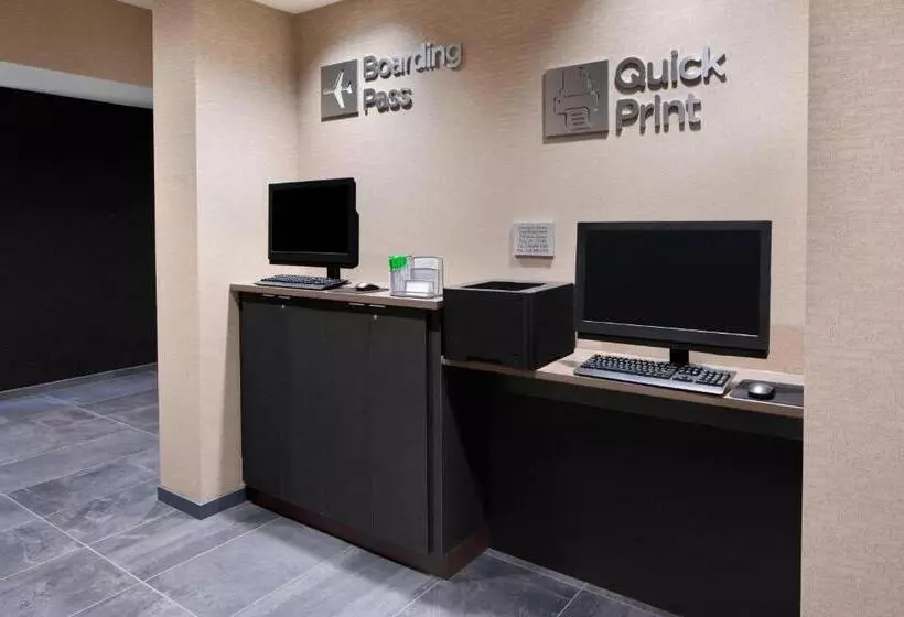 Hotelli Courtyard By Marriott Albany Troy/waterfront