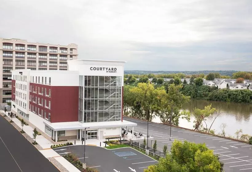 Hotelli Courtyard By Marriott Albany Troy/waterfront