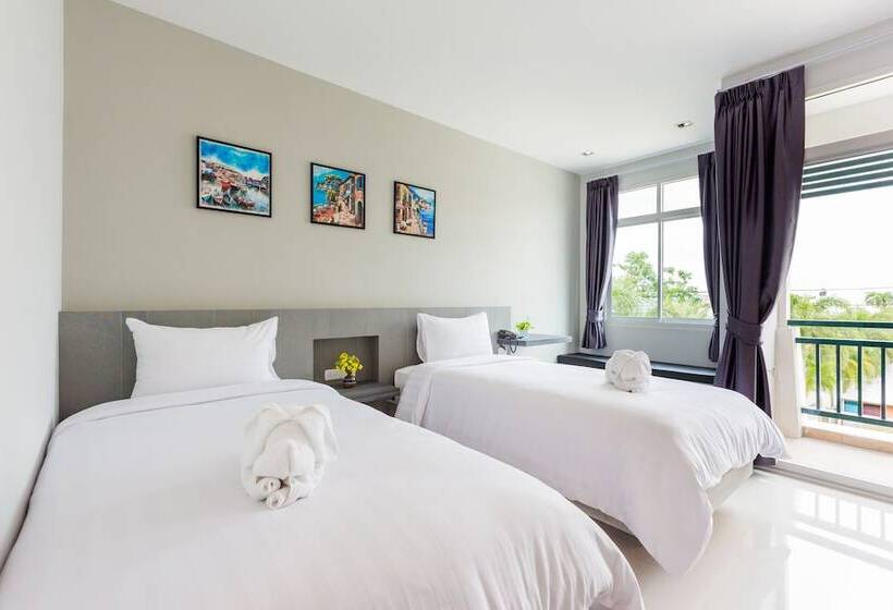 Отель Evergreen Suite