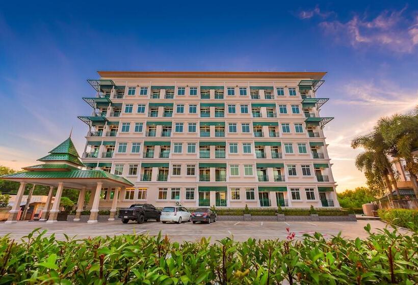 Отель Evergreen Suite