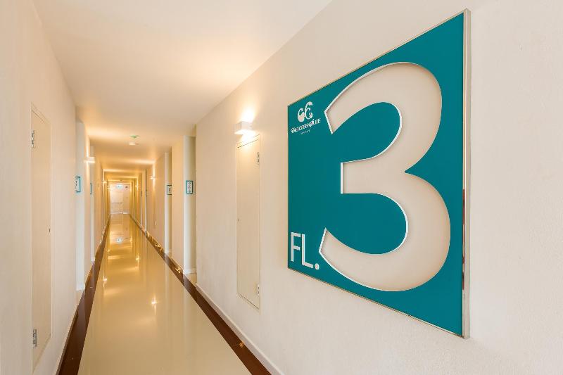 Отель Evergreen Suite