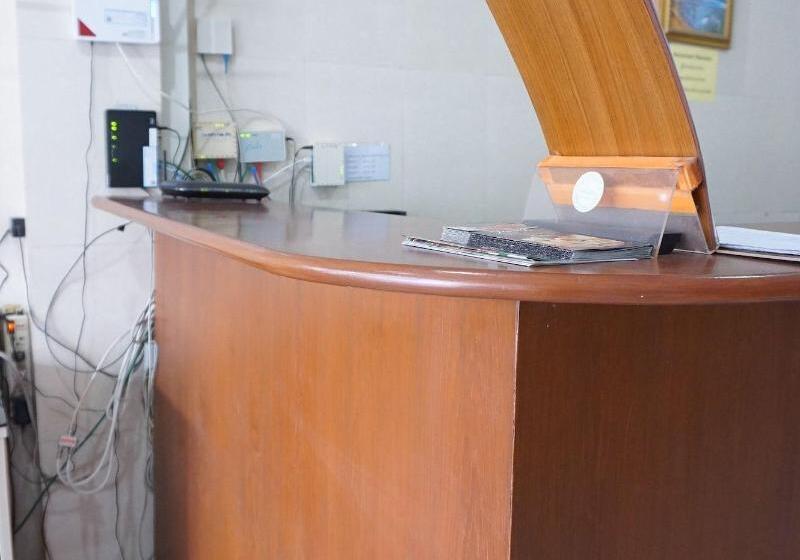 هتل Nanachart Mansion