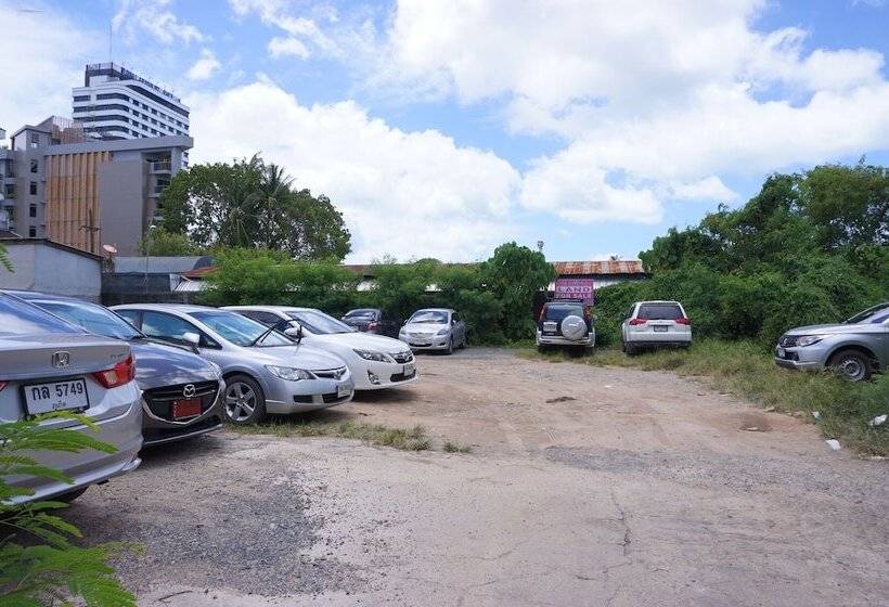 هتل Nanachart Mansion