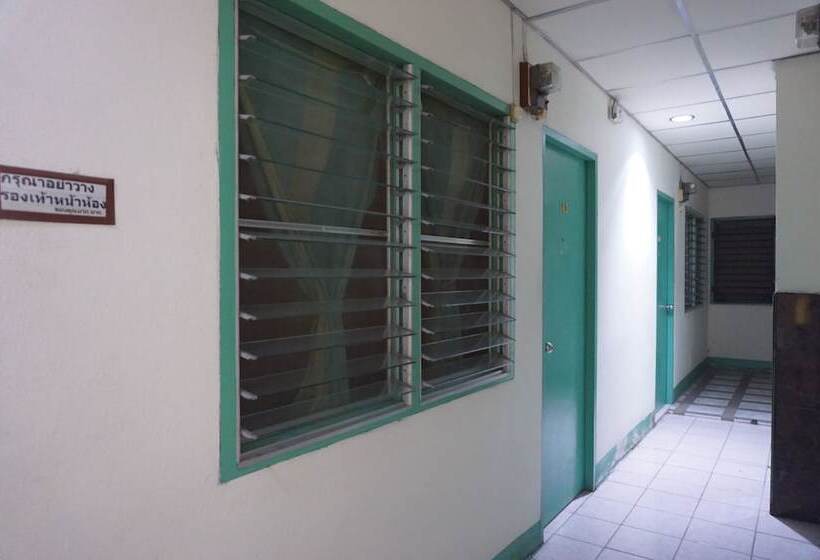 هتل Nanachart Mansion