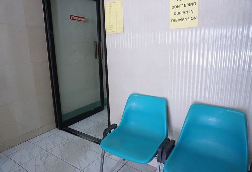 هتل Nanachart Mansion