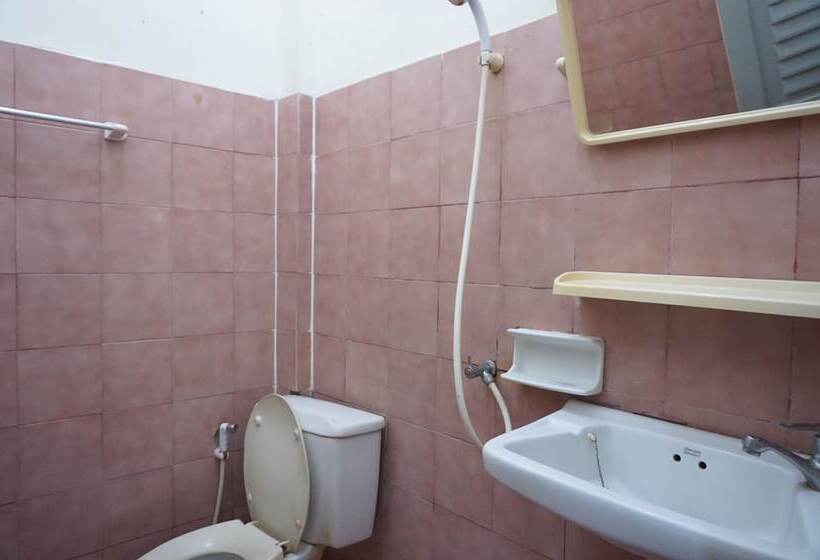 هتل Nanachart Mansion