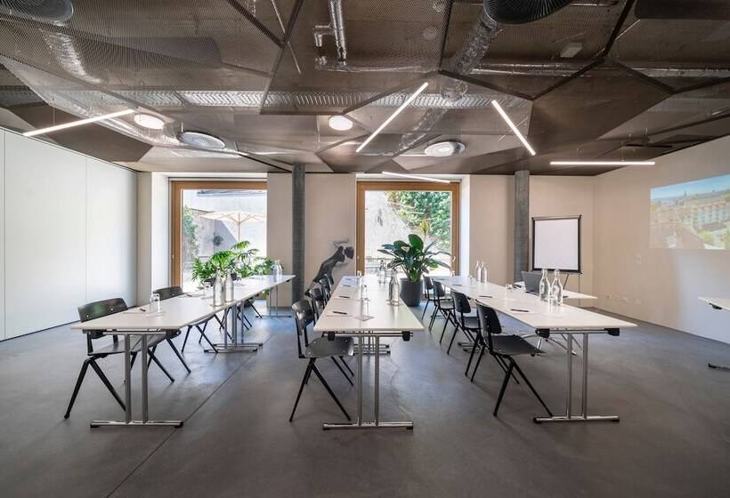 Set Hotel.residence By Teufelhof Basel