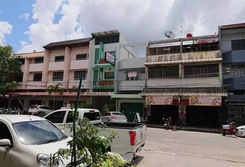 Hybrit Hostel&cafe